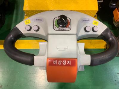 운전조작부